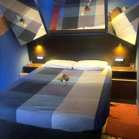 Leamorine White House Predappio