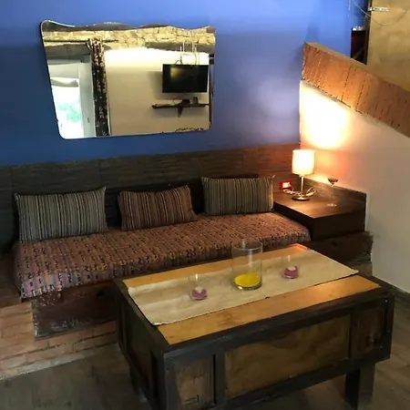 Couette-café Leamorine White House 3*