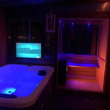 Leamorine White House Couette-café 3*