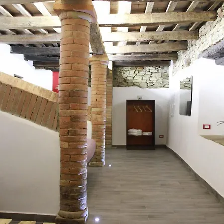 Leamorine White House 3* Predappio