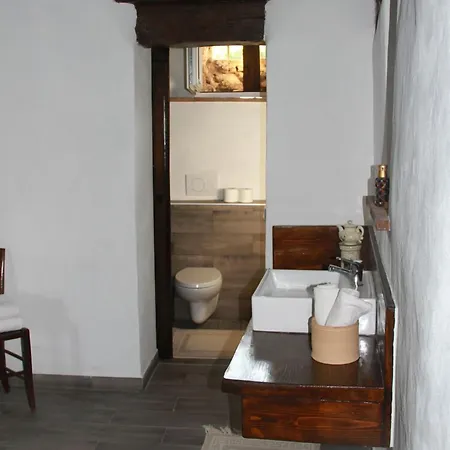 Leamorine White House Alojamento de Acomodação e Pequeno-almoço Predappio