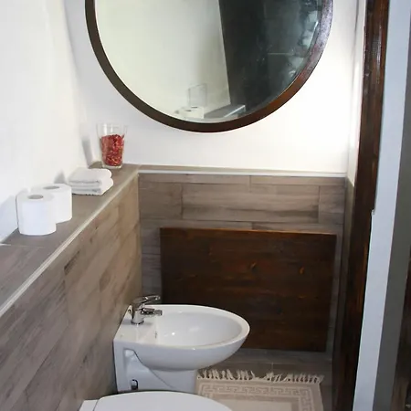 Leamorine White House Bed and Breakfast 3*