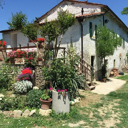 Alojamento de Acomodação e Pequeno-almoço Leamorine White House Predappio