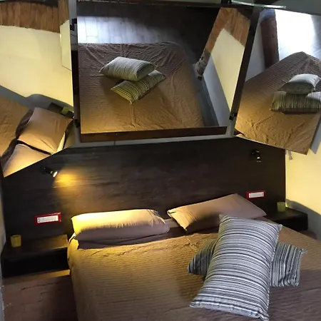 Leamorine White House 3*