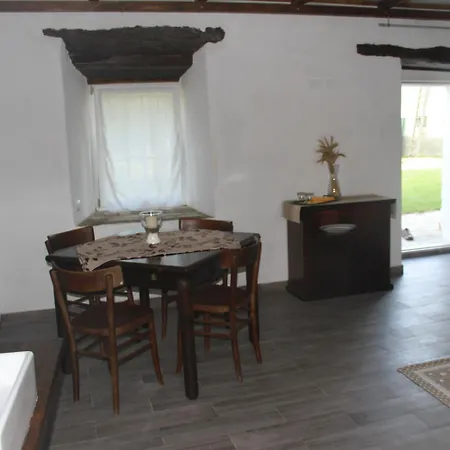 Leamorine White House 3* Predappio