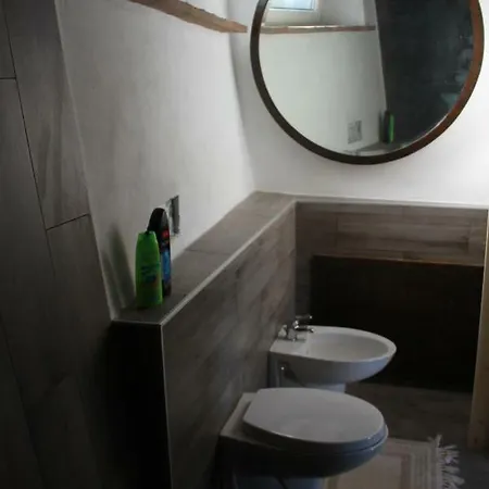 Leamorine White House 3*