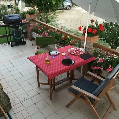 Leamorine White House Couette-café 3*