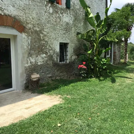 Leamorine White House 3*