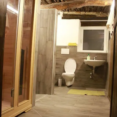 Couette-café Leamorine White House Predappio