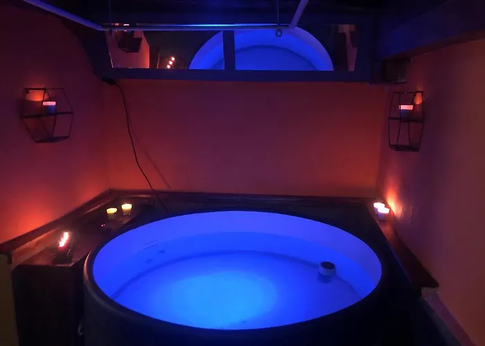 Leamorine White House Predappio