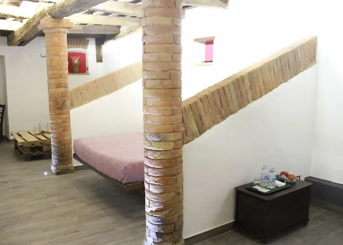 Leamorine White House 3*