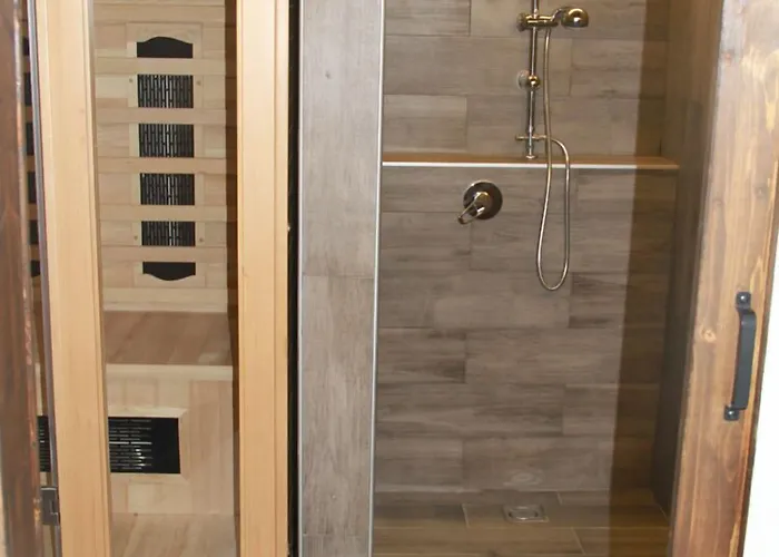 Leamorine White House 3* Predappio