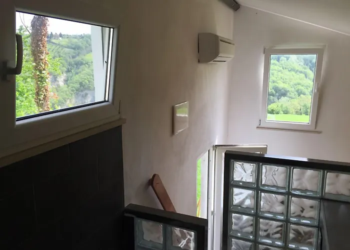 Leamorine White House Bed & Breakfast