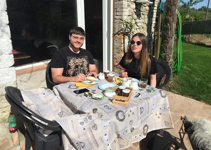 Leamorine White House