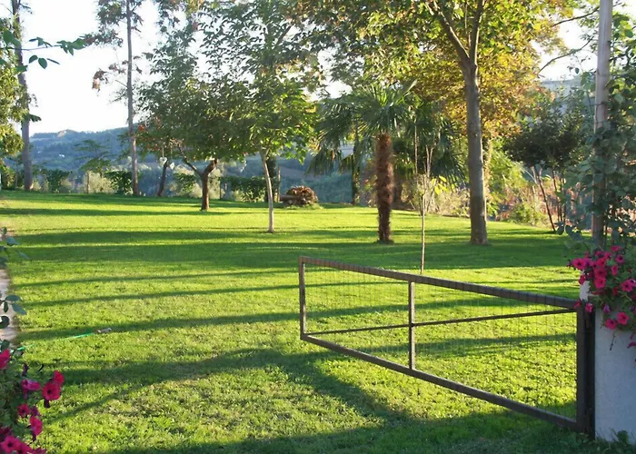 Leamorine White House