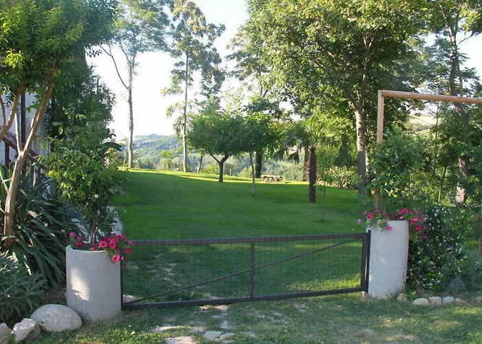 Leamorine White House Bed & Breakfast Predappio