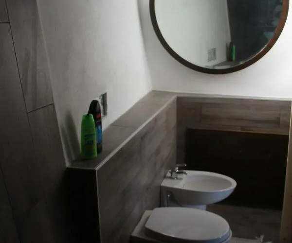 Leamorine White House 3*